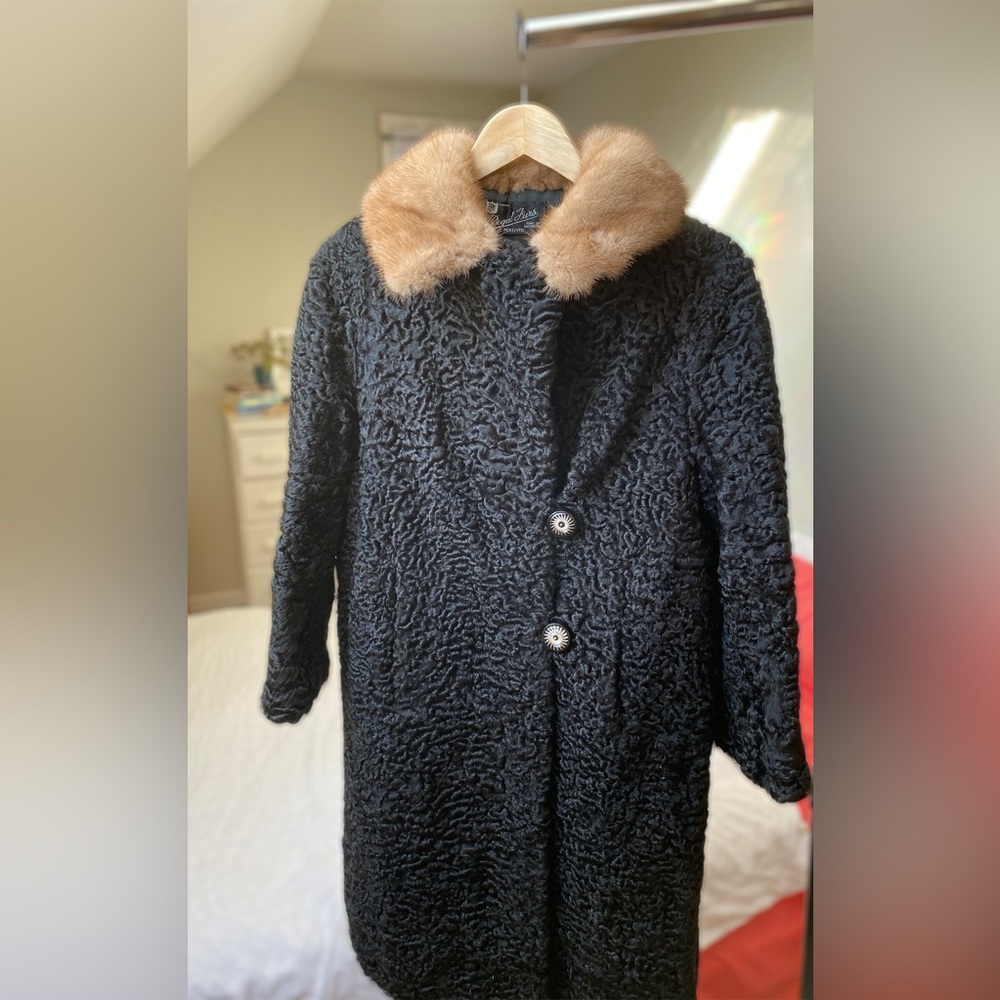 Vintage | Regal Furs, Toronto | Fits Medium-Small